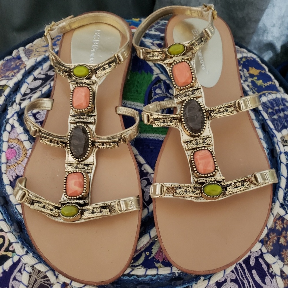 BCBG SUMMER SANDALS